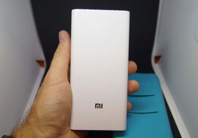 Внешний-аккумулятор-Xiaomi-Mi-Power-Bank-2-(8)