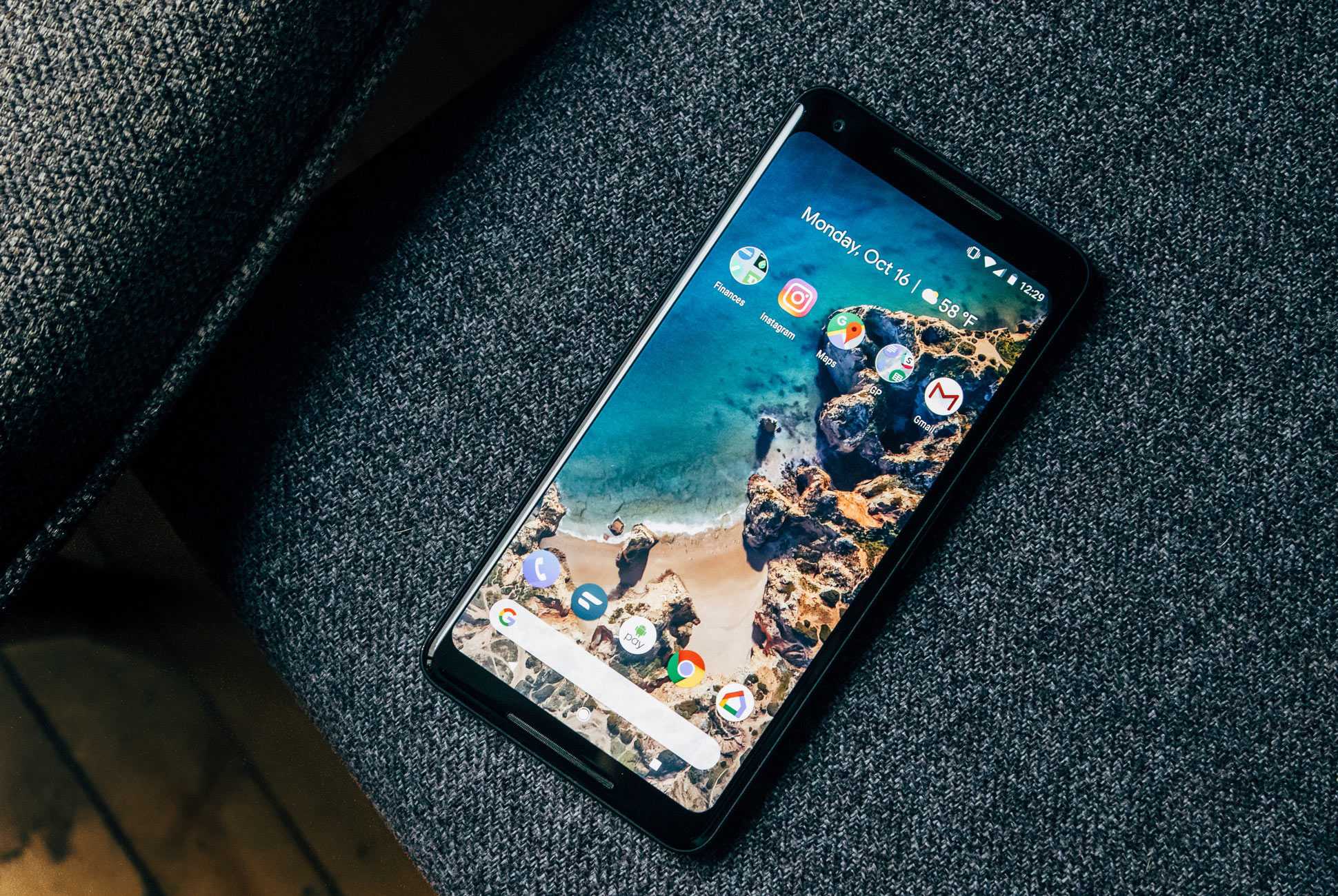 Google Pixel 2 XL - лучший смартфон 2019 года