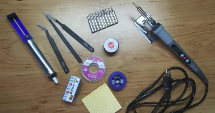 Набор инструментов для электронщика