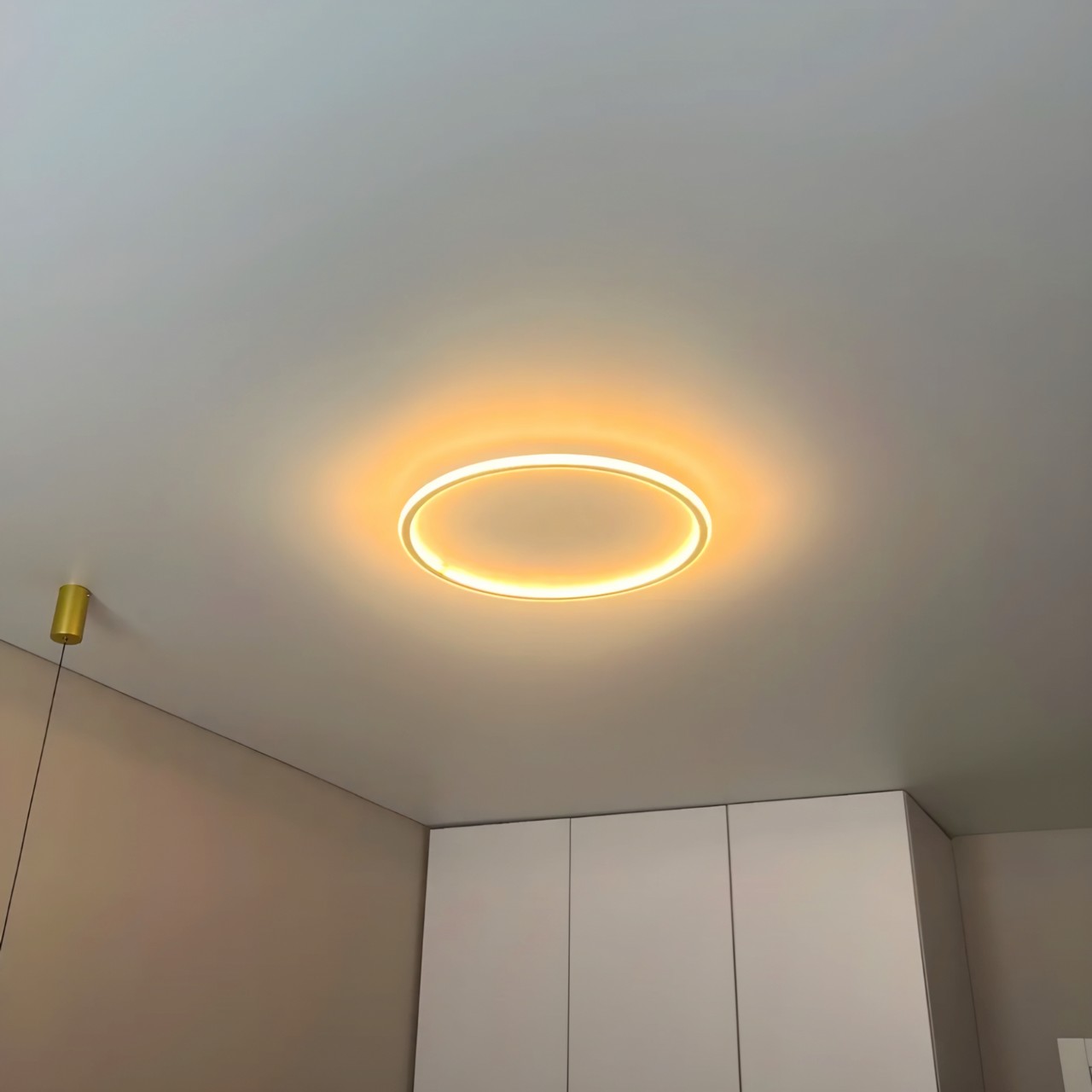 Потолочный LED-светильник