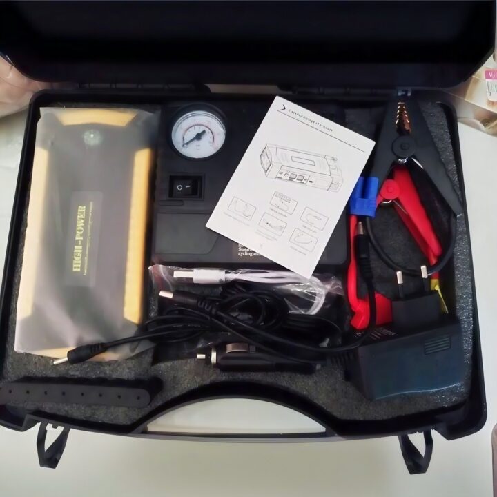 Пуско-зарядное устройство Jump Starter (комплект ПЗУ + компрессор)