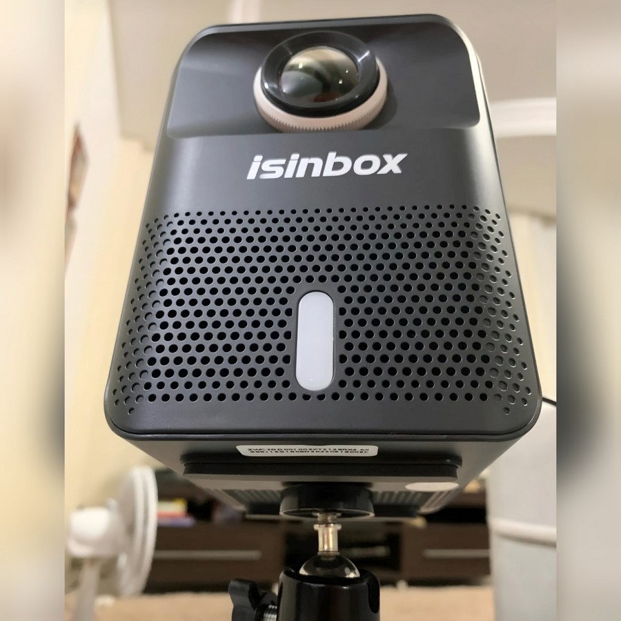 Портативный проектор ISINBOX