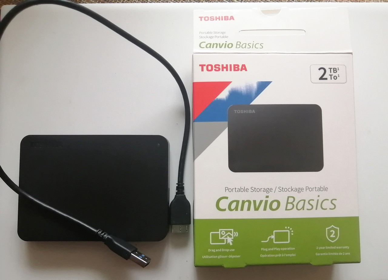 Внешний жесткий диск Toshiba Canvio Basics