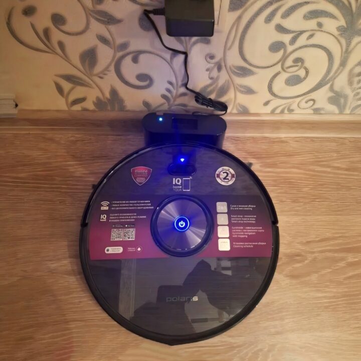Робот-пылесос Polaris PVCR G2 3200 IQ Home Aqua