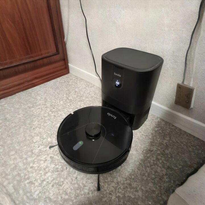 Робот-пылесос Tuvio TR05MLCB