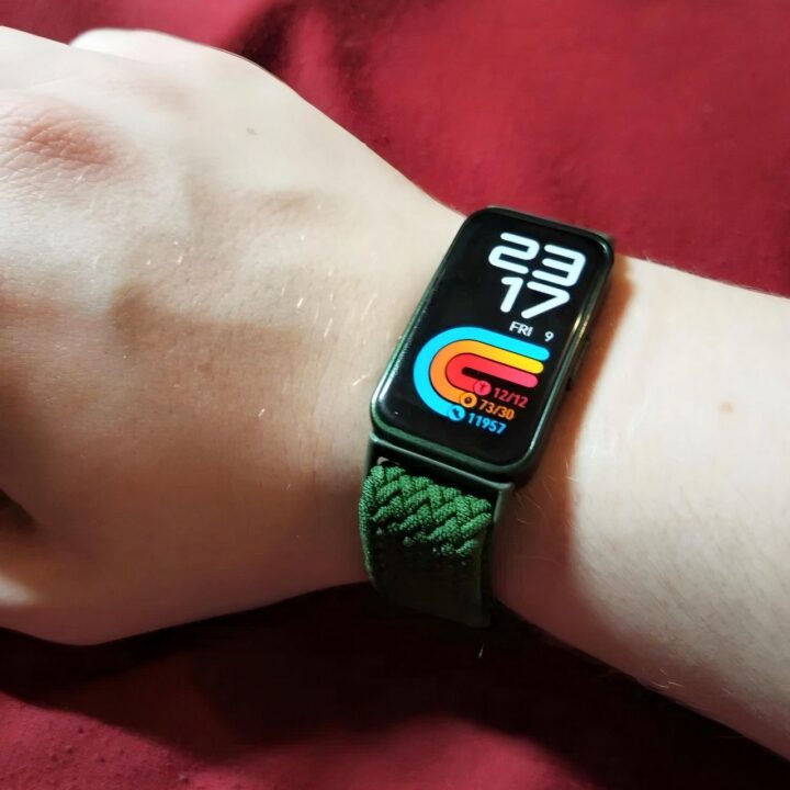 Фитнес-браслет HUAWEI Band 8