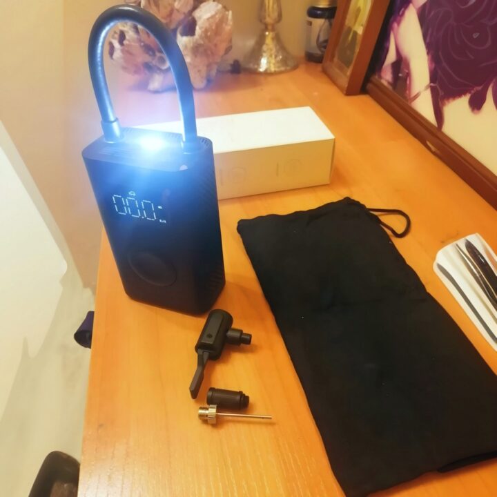 Компрессор Xiaomi Mi Portable Air Pump