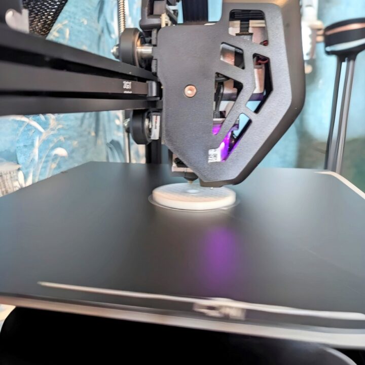 3D-принтер начального уровня Creality Ender 3 V3 SE