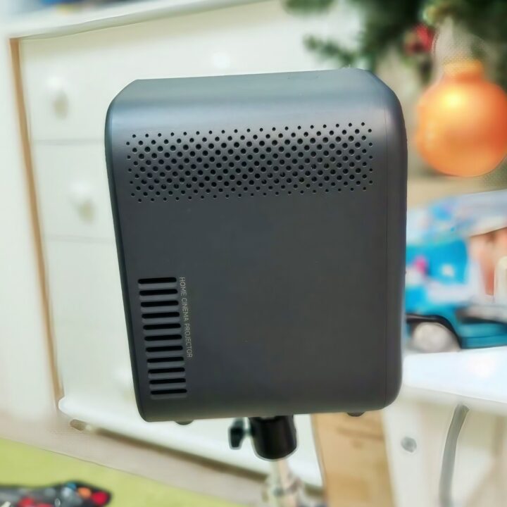 Путешествие в мир кино с Xiaomi Smart Projector L1 каждый вечер как праздник