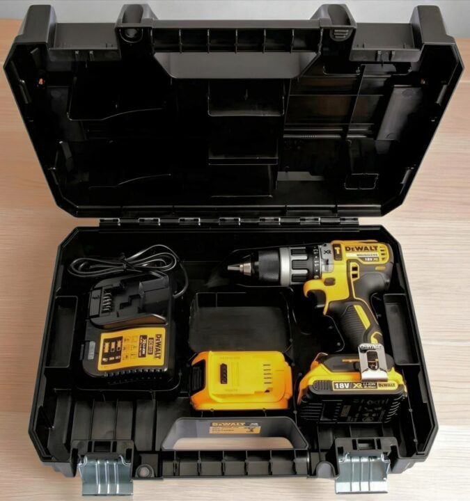 DeWalt DCD796D2-QW